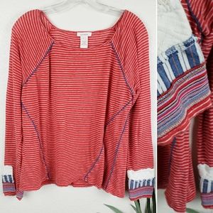 🌻Women's Red Striped Top